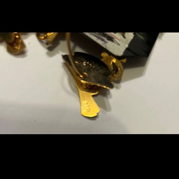 Adina - Pierced Earrings 1992 graduation signed - Picture 3 of 6